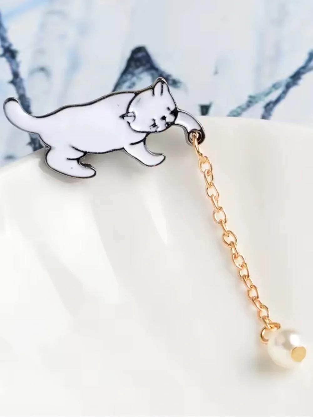 Anthropologie White Cat Enamel Brooch with Gold Tone Chain and Pearl